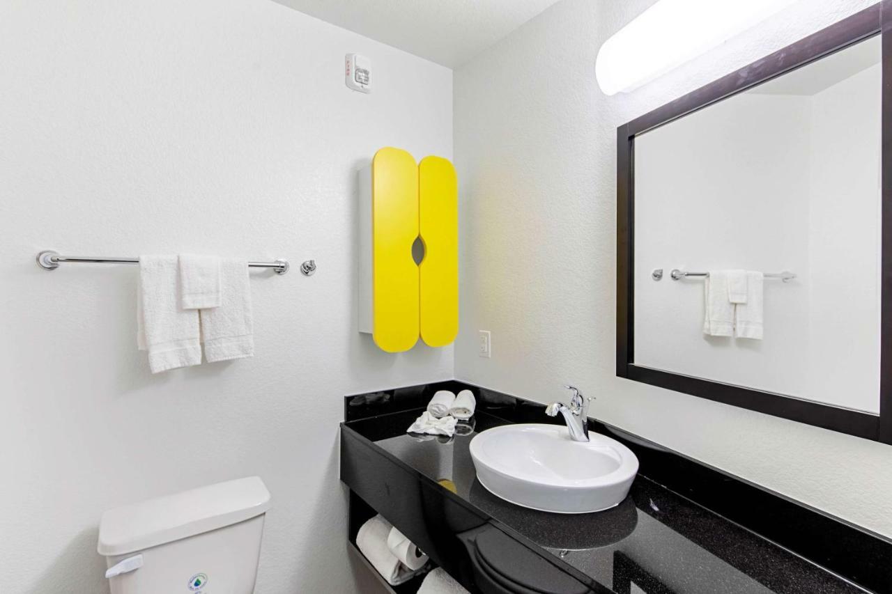 Studio 6 Austin Airport 외부 사진