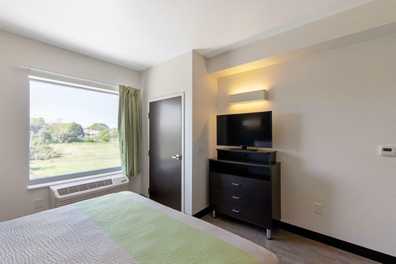 Studio 6 Austin Airport 외부 사진